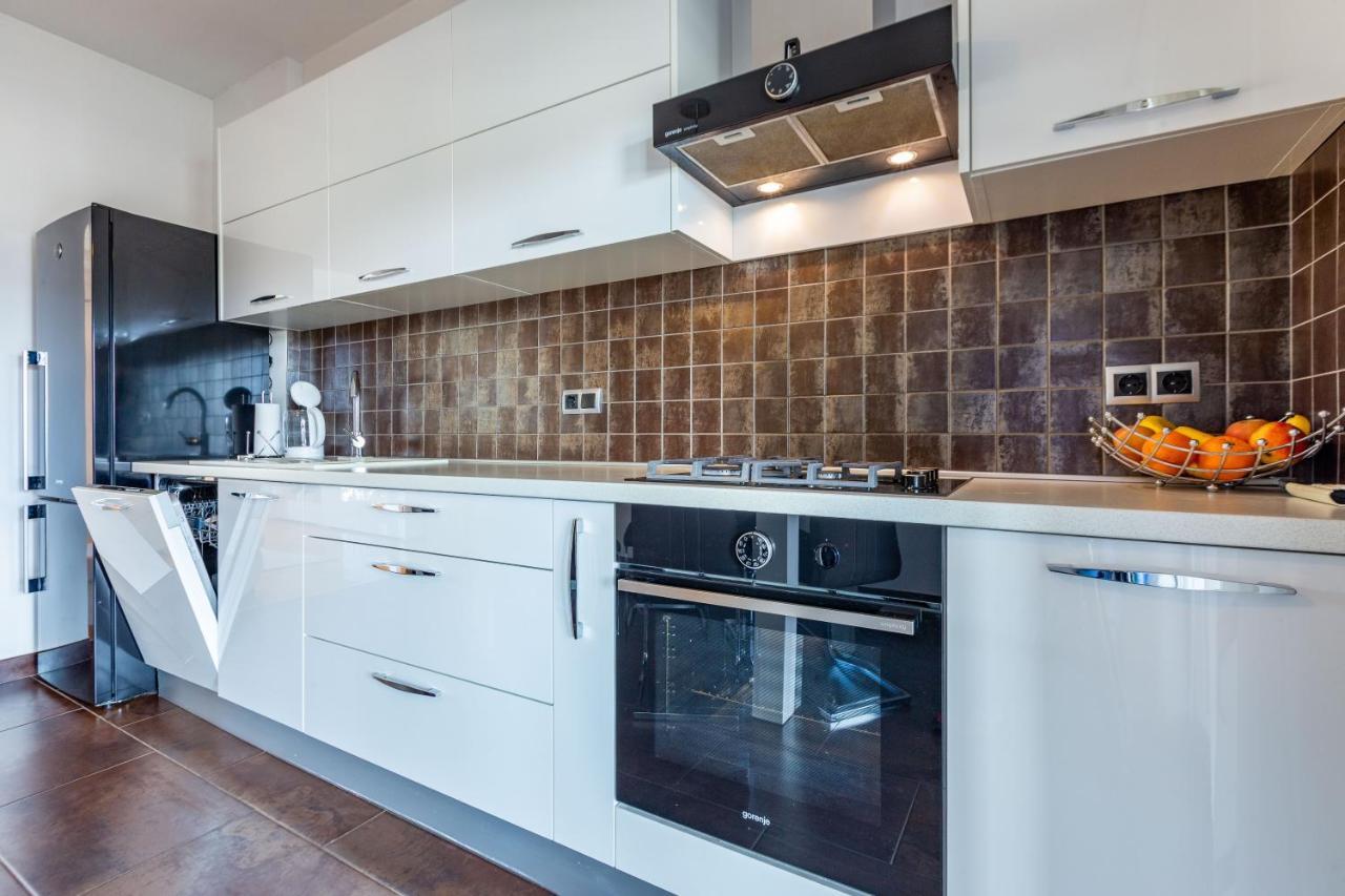 Rs Two Bedroom Apartment Sukošan Kültér fotó