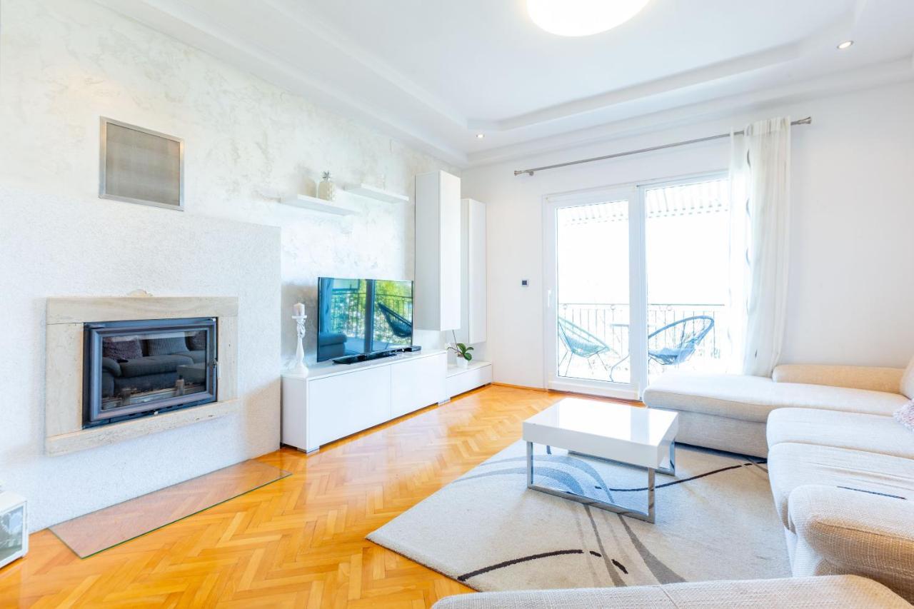 Rs Two Bedroom Apartment Sukošan Kültér fotó
